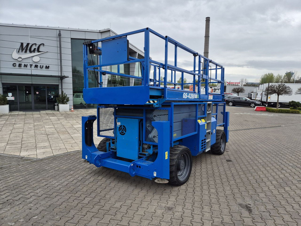 Genie GS 4390 / 15M High / 680KG Load / 1 Owner / Servic ED - Ollós emelő: 4 kép. Genie GS 4390 / 15M High / 680KG Load / 1 Owner / Servic ED - Ollós emelő: 4 kép.