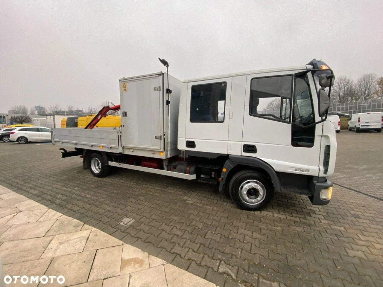 Iveco Eurocargo ML80E17 / HDS HMF / 1 Owner / Doka Iveco Eurocargo ML80E17 / HDS HMF / 1 Owner / Doka - Platós teherautó, Darus autó: 3 kép. Iveco Eurocargo ML80E17 / HDS HMF / 1 Owner / Doka Iveco Eurocargo ML80E17 / HDS HMF / 1 Owner / Doka - Platós teherautó, Darus autó: 3 kép.