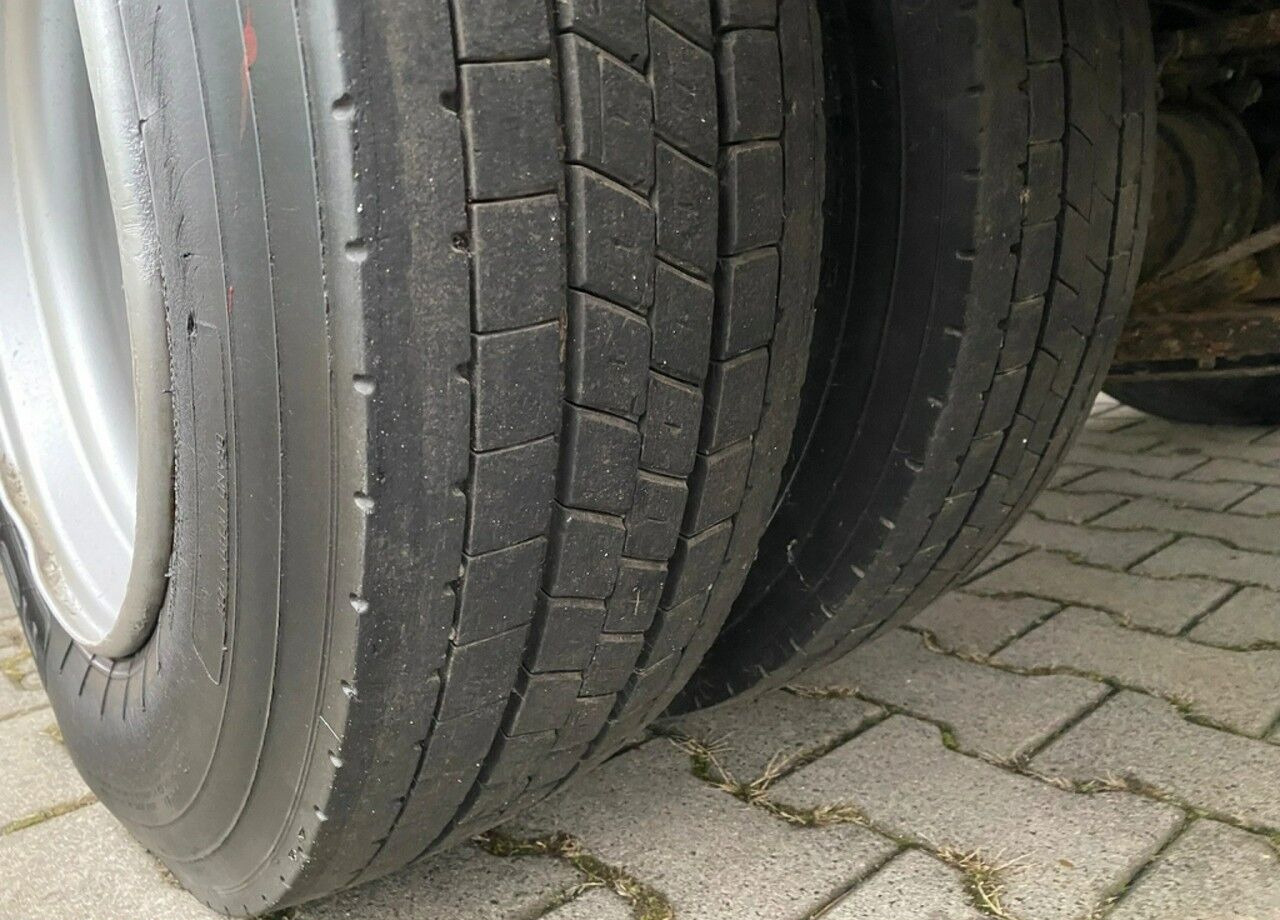 Platós teherautó, Darus autó Iveco Eurocargo ML80E17: 23 kép.