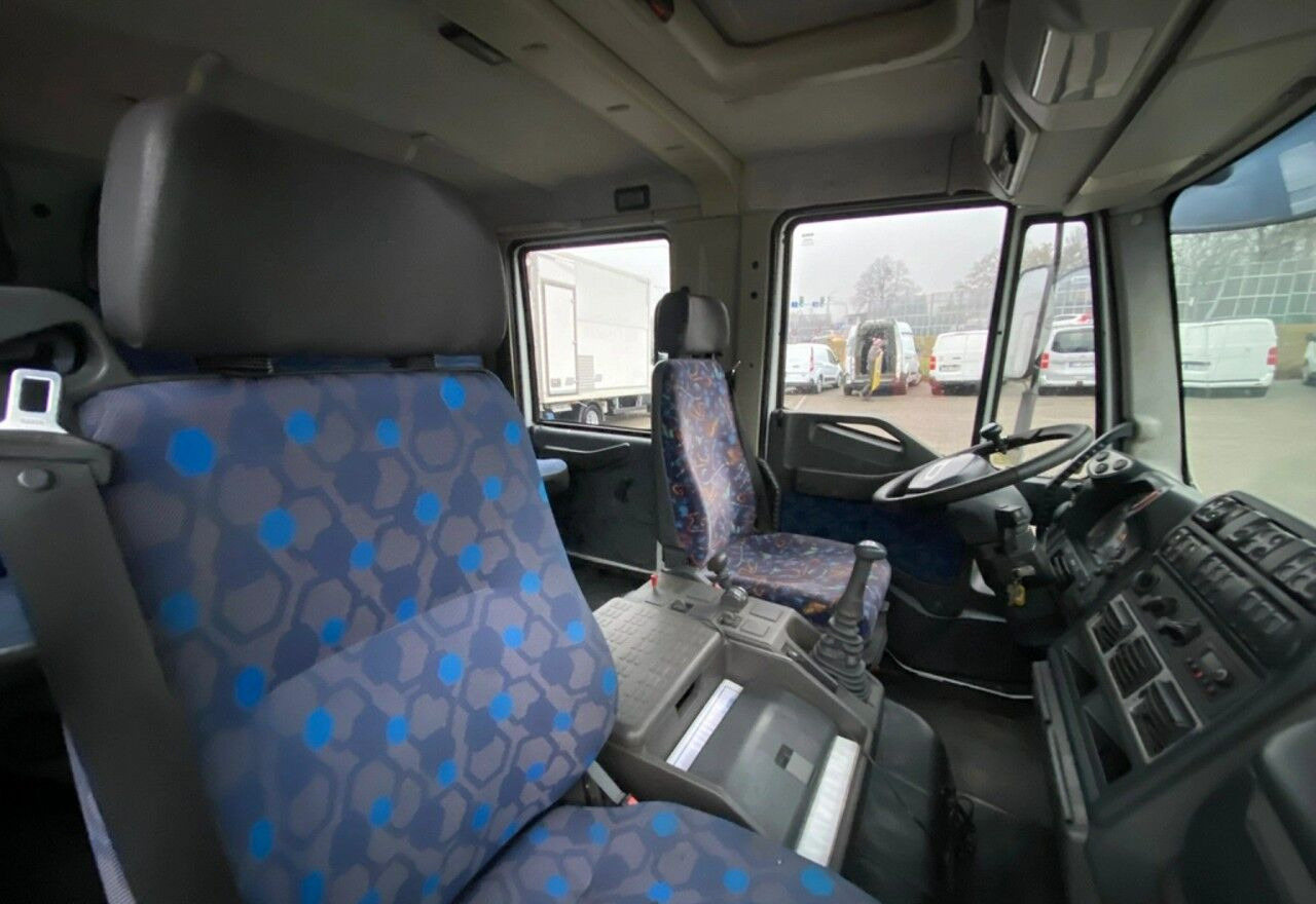 Platós teherautó, Darus autó Iveco Eurocargo ML80E17: 28 kép.