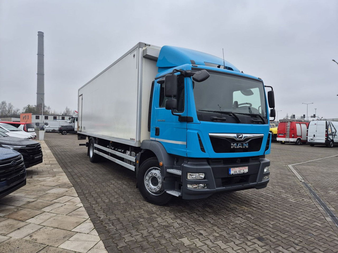 MAN TGM 15.250 1 Owner / Serviced / 2 Trucks IN Offer - Dobozos felépítményű teherautó: 5 kép. MAN TGM 15.250 1 Owner / Serviced / 2 Trucks IN Offer - Dobozos felépítményű teherautó: 5 kép.