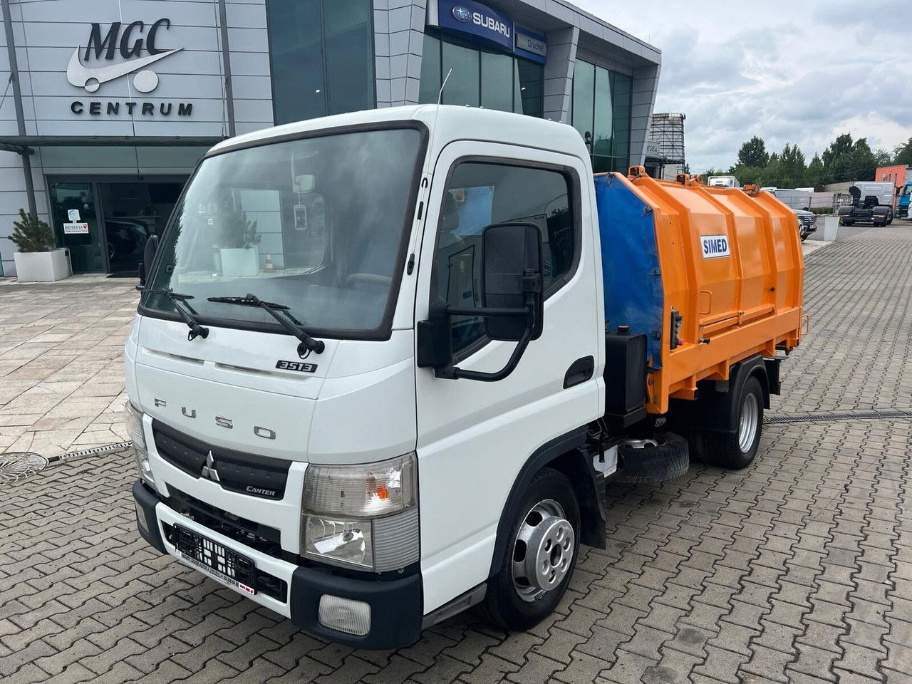 Mitsubishi Canter Fuso 3S13 AMT / Presscontainer / LOW KM / Super Condition - Szemetesautó: 1 kép. Mitsubishi Canter Fuso 3S13 AMT / Presscontainer / LOW KM / Super Condition - Szemetesautó: 1 kép.
