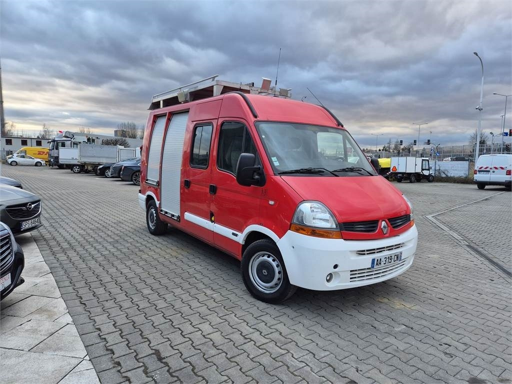 Renault Master 2.5 DCi / ONLY 25TKM!!! / LIKE NEW / WE HAV - Tűzoltóautó: 5 kép. Renault Master 2.5 DCi / ONLY 25TKM!!! / LIKE NEW / WE HAV - Tűzoltóautó: 5 kép.