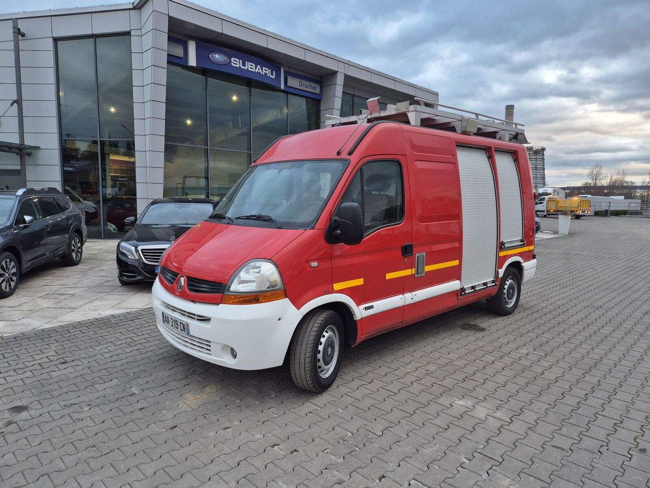 Renault Master 2.5 DCi / Only 25TKM / Like NEW / WE Have 3 THE Same - Tűzoltóautó: 1 kép. Renault Master 2.5 DCi / Only 25TKM / Like NEW / WE Have 3 THE Same - Tűzoltóautó: 1 kép.