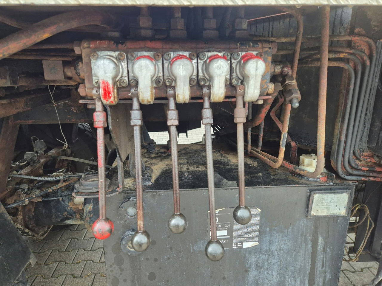 Autódaru Tatra T 815 6X6 / 20Tons / Chepper: 30 kép.