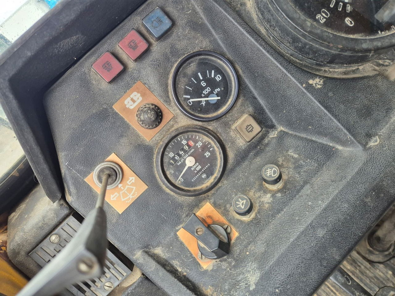 Autódaru Tatra T 815 6X6 / 20Tons / Chepper: 17 kép.