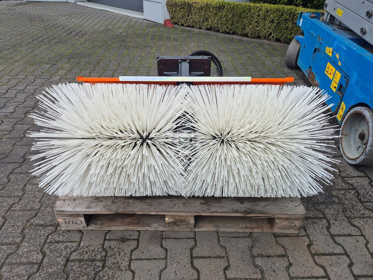 Tuchel Sweep Bagger KM 520 / NEW - Ferde seprő: 5 kép. Tuchel Sweep Bagger KM 520 / NEW - Ferde seprő: 5 kép.