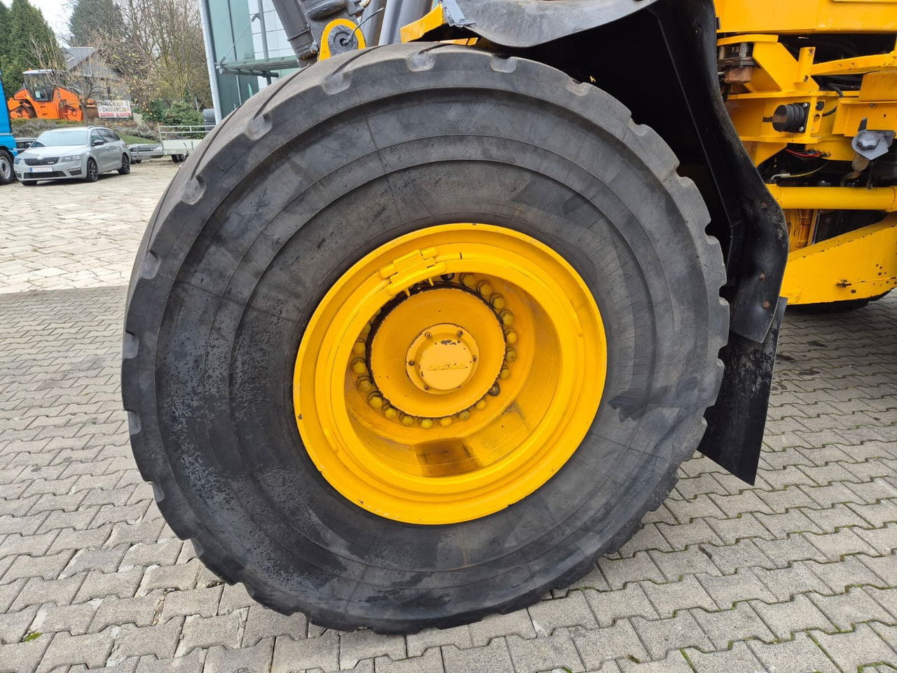 Gumikerekes homlokrakodó VOLVO L180 E / 4WD / 1 Owner / Wood LOG: 14 kép. Gumikerekes homlokrakodó VOLVO L180 E / 4WD / 1 Owner / Wood LOG: 14 kép.