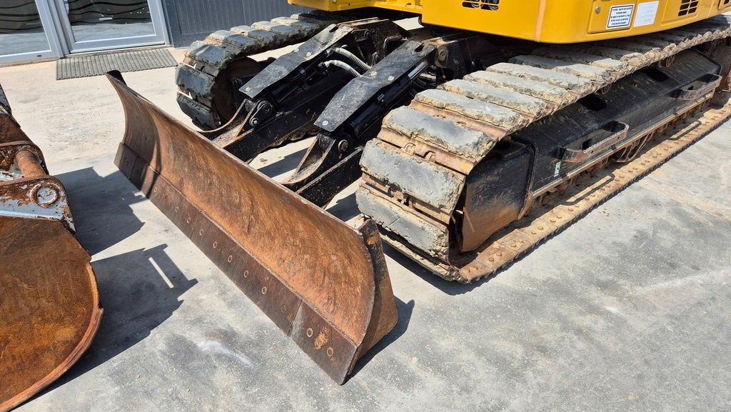 Caterpillar 315Flcr - 2019 Year - 8485 Hours - Powertilt - 3X Buckets - Lánctalpas kotró: 2 kép. Caterpillar 315Flcr - 2019 Year - 8485 Hours - Powertilt - 3X Buckets - Lánctalpas kotró: 2 kép.