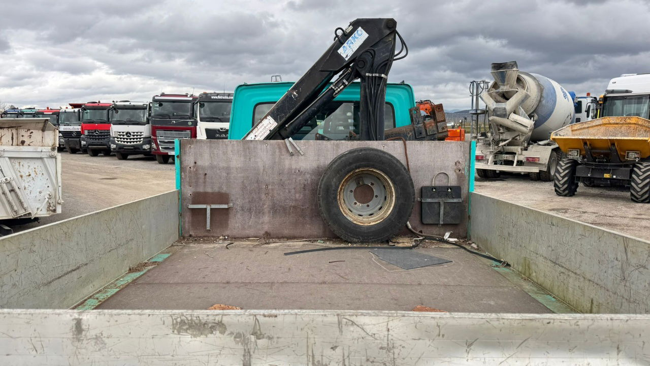 Iveco Daily 65 C15 stake body - Hiab 045-3 - 7.5M - Platós kisteherautó, Duplakabinos kisteherautó: 4 kép. Iveco Daily 65 C15 stake body - Hiab 045-3 - 7.5M - Platós kisteherautó, Duplakabinos kisteherautó: 4 kép.