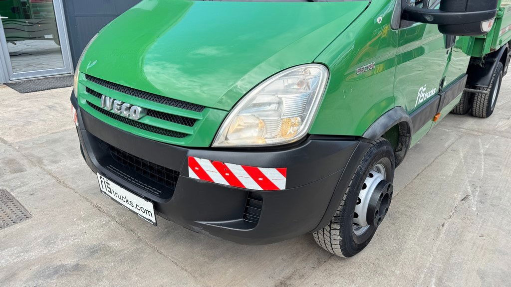Iveco Daily 65C18K meiller tipper - Billenőplatós kisteherautó, Duplakabinos kisteherautó: 2 kép. Iveco Daily 65C18K meiller tipper - Billenőplatós kisteherautó, Duplakabinos kisteherautó: 2 kép.