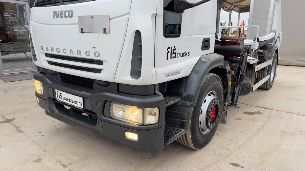 Iveco Eurocargo ML180 E28 4x2 Epsilon 110 - absetz tipper - Cserefelépítményes teherautó: 2 kép. Iveco Eurocargo ML180 E28 4x2 Epsilon 110 - absetz tipper - Cserefelépítményes teherautó: 2 kép.