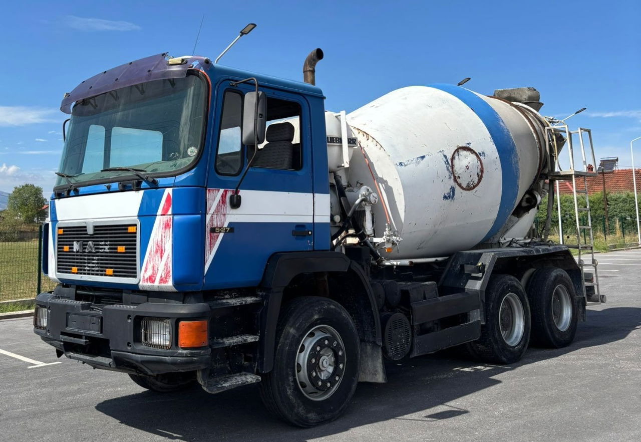MAN 25.272 6x4 chassis- complete spring - Betonmixer: 2 kép. MAN 25.272 6x4 chassis- complete spring - Betonmixer: 2 kép.