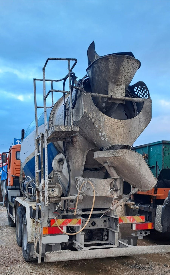 MAN FE 410A 6x4 mixer - 7m3 - euro 3 - Betonmixer: 3 kép. MAN FE 410A 6x4 mixer - 7m3 - euro 3 - Betonmixer: 3 kép.