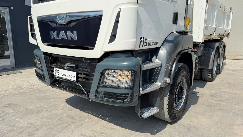 MAN TGS 26.440 6X4 bordmatic tipper - euro 6 - Billenőplatós teherautó: 2 kép. MAN TGS 26.440 6X4 bordmatic tipper - euro 6 - Billenőplatós teherautó: 2 kép.