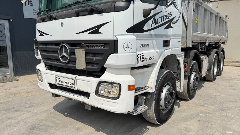 Mercedes-Benz Actros 3241 8x4 meiller tipper - bordmatic - Billenőplatós teherautó: 5 kép. Mercedes-Benz Actros 3241 8x4 meiller tipper - bordmatic - Billenőplatós teherautó: 5 kép.
