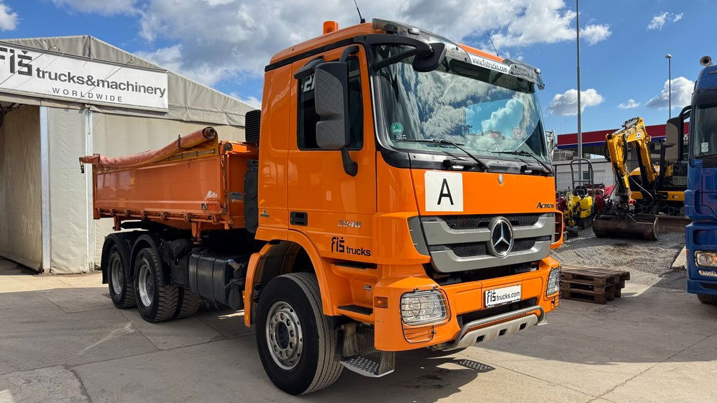 Mercedes-Benz Actros 3346 K 6x4 bordmatic - 3 pedals - Billenőplatós teherautó: 3 kép. Mercedes-Benz Actros 3346 K 6x4 bordmatic - 3 pedals - Billenőplatós teherautó: 3 kép.