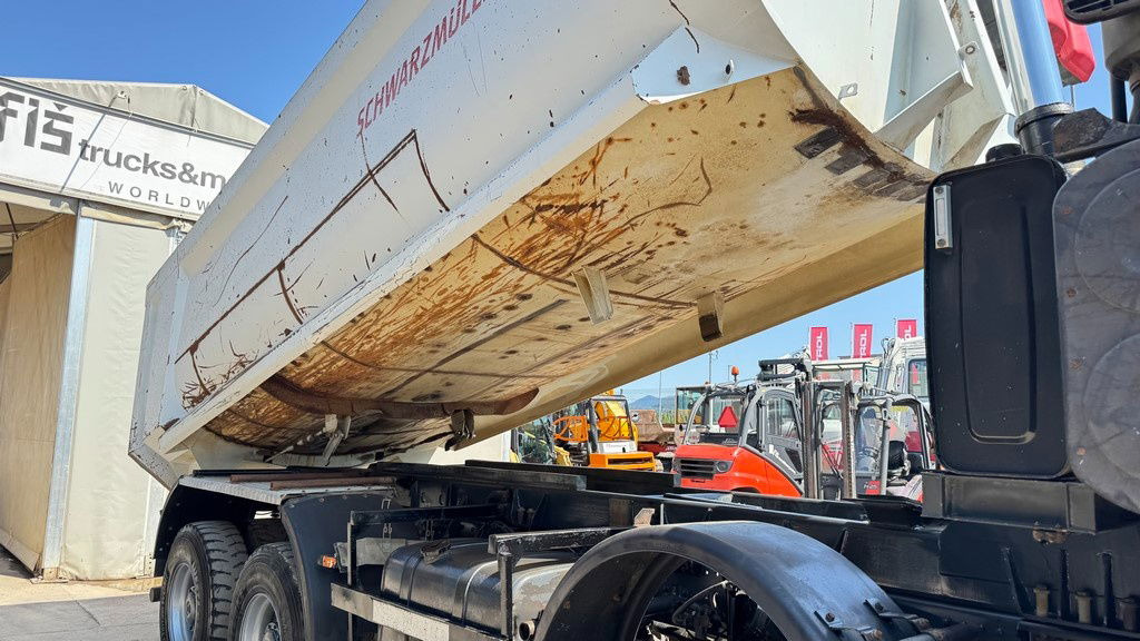 Billenőplatós teherautó Mercedes-Benz Actros 4141 K 8x6 schwarzmuller mulda tipper: 9 kép.