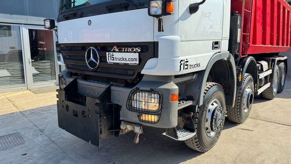 Mercedes-Benz Actros 4141 K 8x6 tipper - 19m3 - Billenőplatós teherautó: 2 kép. Mercedes-Benz Actros 4141 K 8x6 tipper - 19m3 - Billenőplatós teherautó: 2 kép.