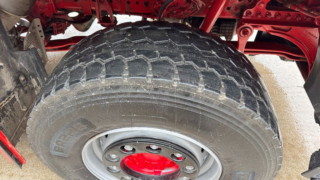 Mercedes-Benz Arocs 2651 6X4 meiller bordmatic tipper - Billenőplatós teherautó: 4 kép. Mercedes-Benz Arocs 2651 6X4 meiller bordmatic tipper - Billenőplatós teherautó: 4 kép.