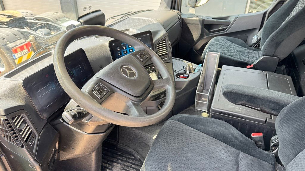 Billenőplatós teherautó Mercedes-Benz Arocs 3248 8X4 mulda tipper - electric taurpaulin: 25 kép.