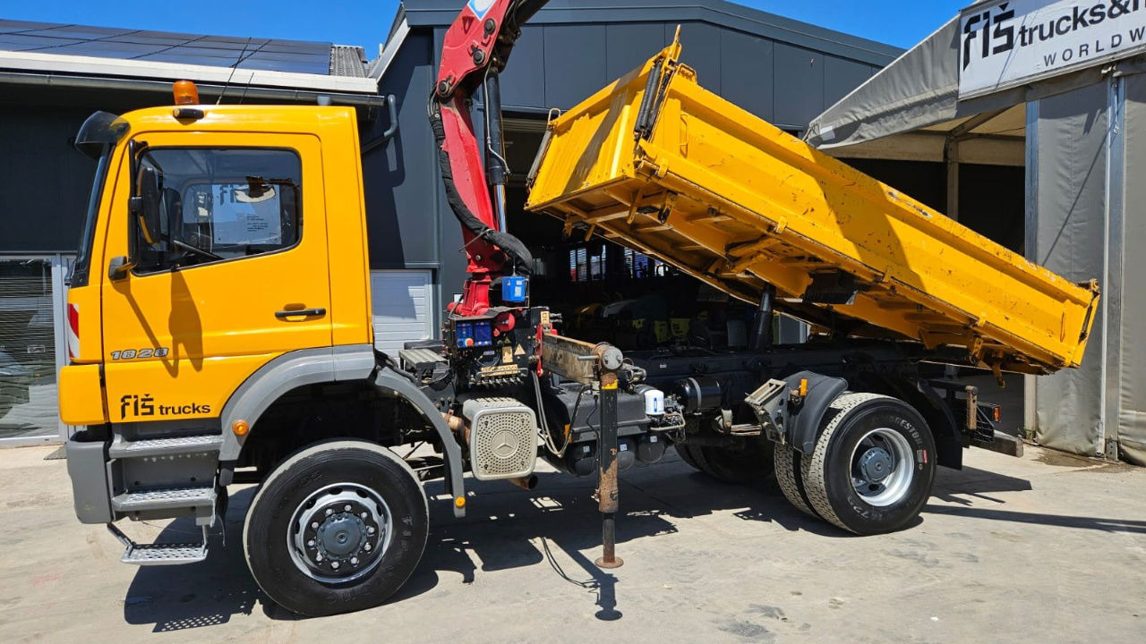 Mercedes-Benz Atego 1828 AK meiller tipper 4x4 - crane 9.5M - remote control - Billenőplatós teherautó: 3 kép. Mercedes-Benz Atego 1828 AK meiller tipper 4x4 - crane 9.5M - remote control - Billenőplatós teherautó: 3 kép.