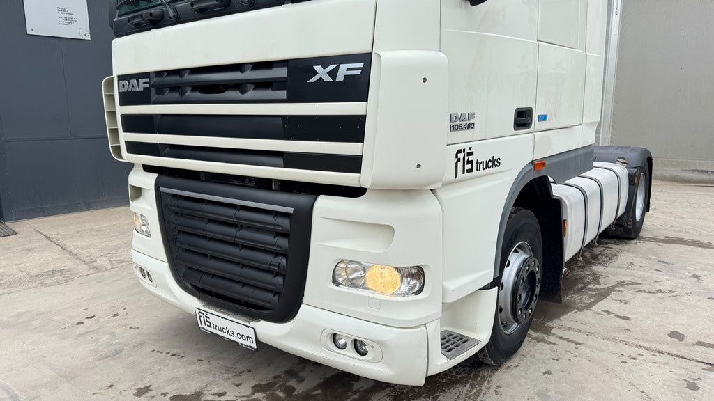 DAF XF 460 FT 4x2 tractor unit - retarder - Nyergesvontató: 2 kép. DAF XF 460 FT 4x2 tractor unit - retarder - Nyergesvontató: 2 kép.