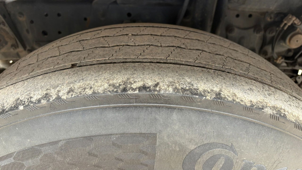 Mercedes-Benz Actros 1844 4x2 - tractor unit - retarder - Nyergesvontató: 5 kép. Mercedes-Benz Actros 1844 4x2 - tractor unit - retarder - Nyergesvontató: 5 kép.