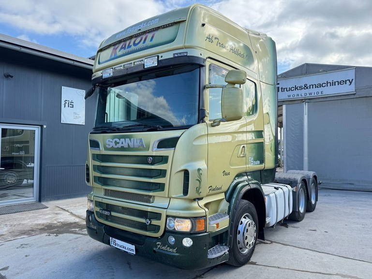 Scania R 620 V8 6x2 tractor unit - retarder - lifting axle - Nyergesvontató: 1 kép. Scania R 620 V8 6x2 tractor unit - retarder - lifting axle - Nyergesvontató: 1 kép.