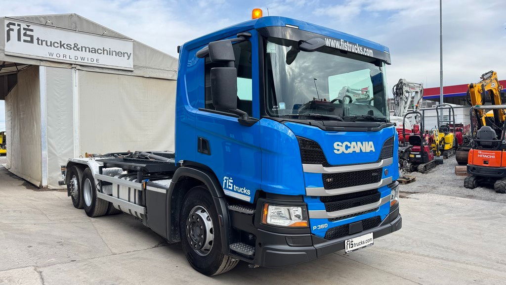 Scania P 360 6x2 palfinger abroll tipper - steering axle - Cserefelépítményes teherautó: 3 kép. Scania P 360 6x2 palfinger abroll tipper - steering axle - Cserefelépítményes teherautó: 3 kép.