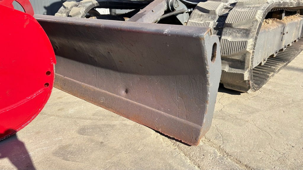 Takeuchi TB250-2 - 2021 Year - 1825 Hours - Powertilt -3X Buckets - Minikotró: 2 kép. Takeuchi TB250-2 - 2021 Year - 1825 Hours - Powertilt -3X Buckets - Minikotró: 2 kép.