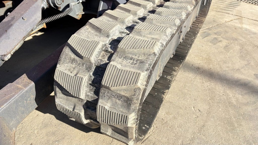 Takeuchi TB250-2 - 2021 Year - 1825 Hours - Powertilt -3X Buckets - Minikotró: 3 kép. Takeuchi TB250-2 - 2021 Year - 1825 Hours - Powertilt -3X Buckets - Minikotró: 3 kép.