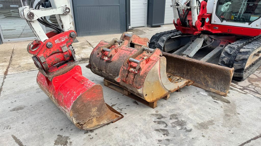 Takeuchi TB290 - 2017 Year - 7580 Hours - Powertilt - Minikotró: 5 kép. Takeuchi TB290 - 2017 Year - 7580 Hours - Powertilt - Minikotró: 5 kép.