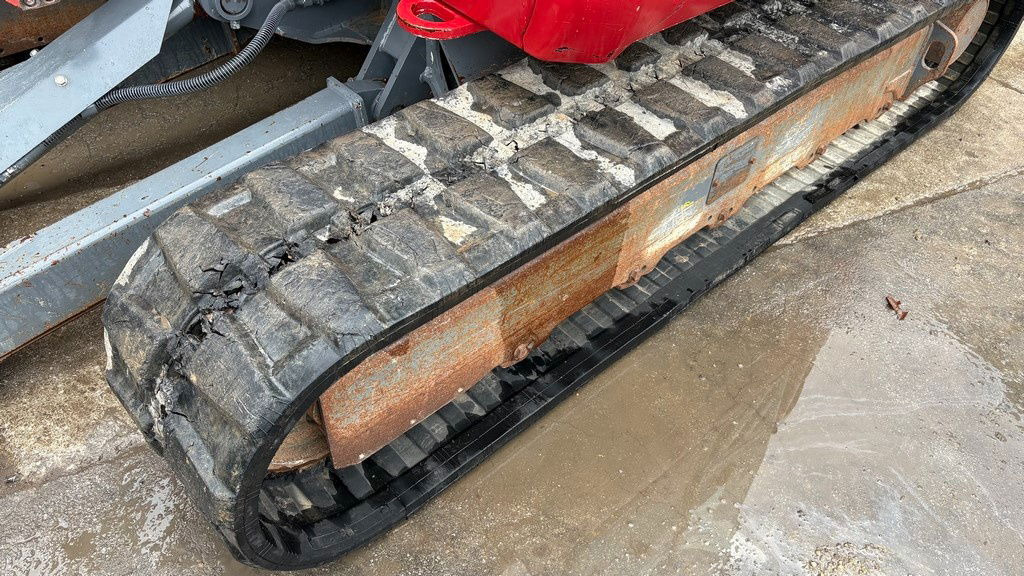 Takeuchi TB370 - Powertilt - 3X Buckets - 2021 Year - 3025 Working Hours - Minikotró: 4 kép. Takeuchi TB370 - Powertilt - 3X Buckets - 2021 Year - 3025 Working Hours - Minikotró: 4 kép.