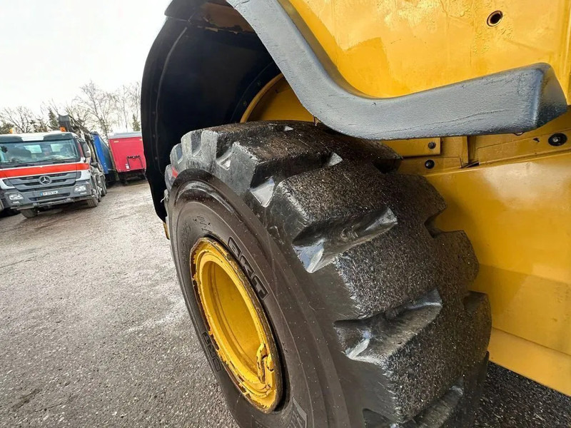 Caterpillar 950M Next Generation - Gumikerekes homlokrakodó: 5 kép. Caterpillar 950M Next Generation - Gumikerekes homlokrakodó: 5 kép.