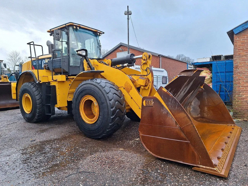 Caterpillar 972M Met EPA - Gumikerekes homlokrakodó: 1 kép. Caterpillar 972M Met EPA - Gumikerekes homlokrakodó: 1 kép.