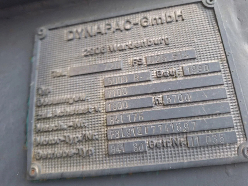 Dynapac 5000R - Aszfaltozó gép: 5 kép. Dynapac 5000R - Aszfaltozó gép: 5 kép.