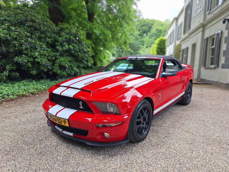 Ford Mustang Original SHELBY COBRA 5.4 V8 gt500 cabrio - Autó: 3 kép. Ford Mustang Original SHELBY COBRA 5.4 V8 gt500 cabrio - Autó: 3 kép.
