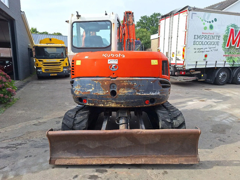 Kubota KX080 - Minikotró: 4 kép. Kubota KX080 - Minikotró: 4 kép.