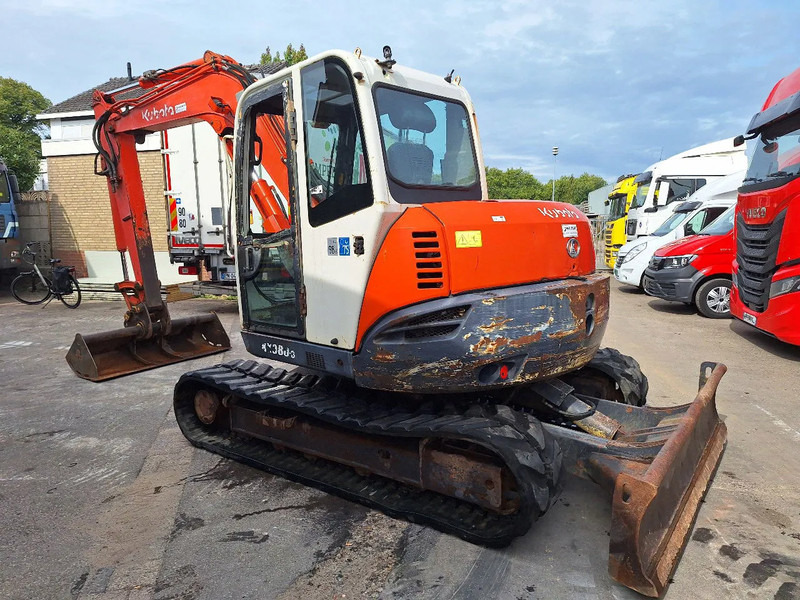Kubota KX080 - Minikotró: 5 kép. Kubota KX080 - Minikotró: 5 kép.