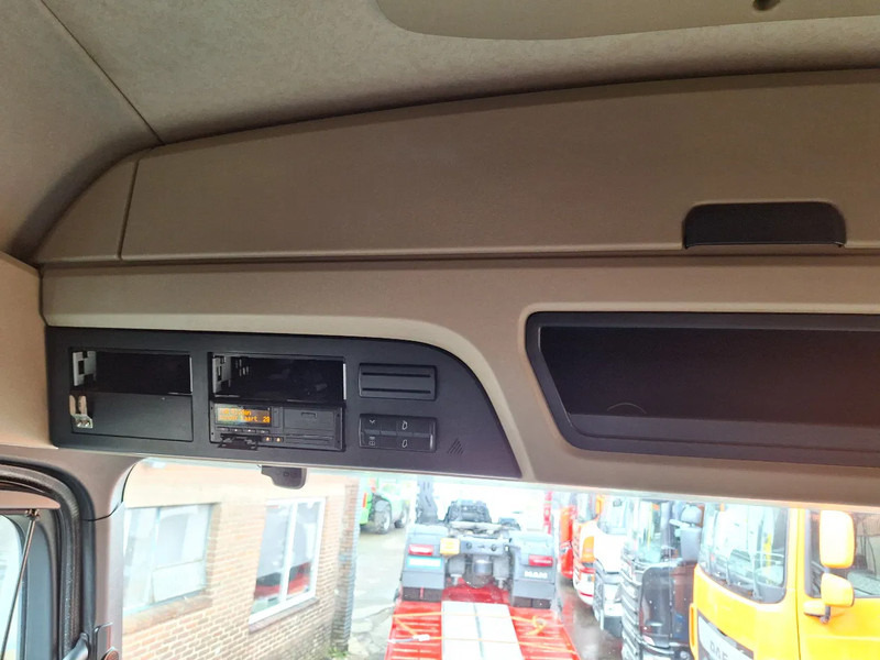 Nyergesvontató Mercedes-Benz Actros 1851 Actros 1851 Retarder!!: 10 kép.