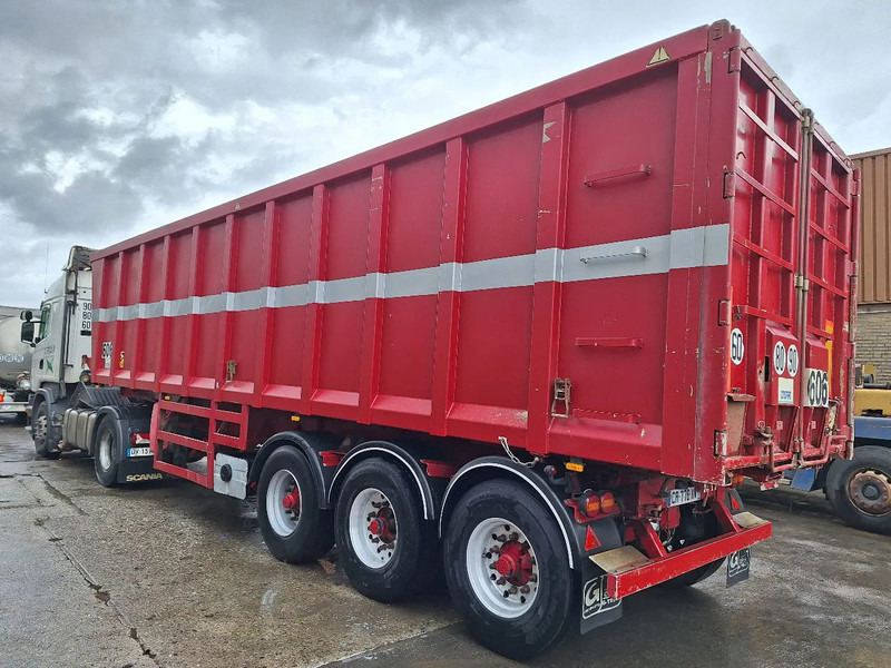 OVA 390K95 50cub - Félpótkocsi billenőplatós: 2 kép. OVA 390K95 50cub - Félpótkocsi billenőplatós: 2 kép.