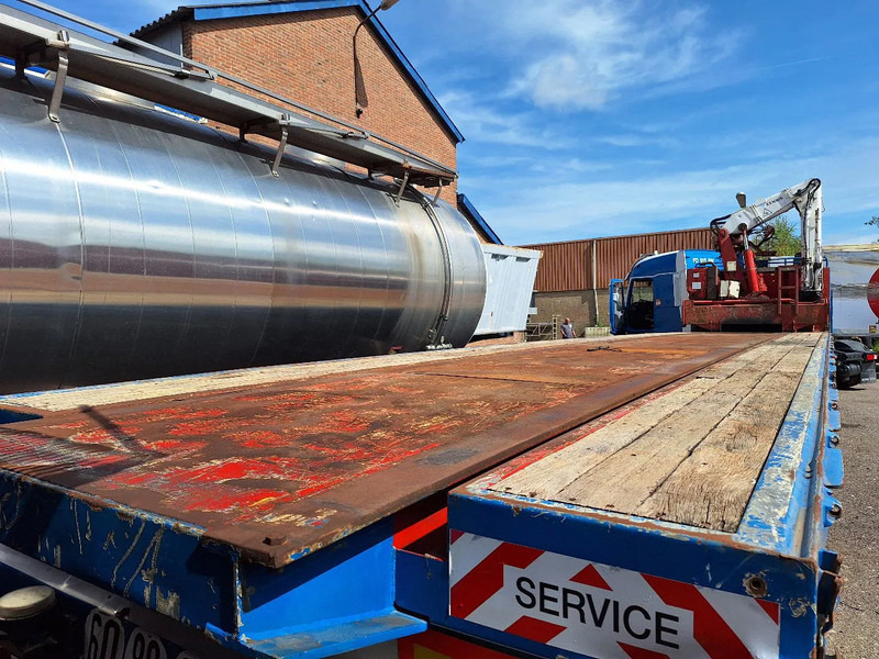 Pacton CL1327G16 - Platós félpótkocsi: 3 kép. Pacton CL1327G16 - Platós félpótkocsi: 3 kép.