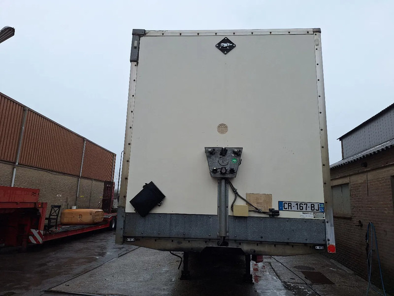 Samro ST39MHPE - Félpótkocsi dobozos: 2 kép. Samro ST39MHPE - Félpótkocsi dobozos: 2 kép.