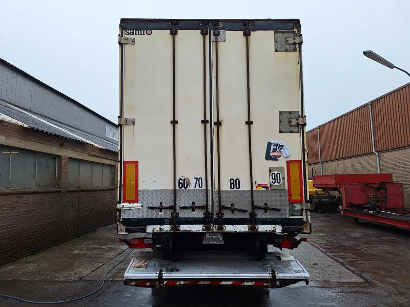 Samro ST39MHPE - Félpótkocsi dobozos: 5 kép. Samro ST39MHPE - Félpótkocsi dobozos: 5 kép.