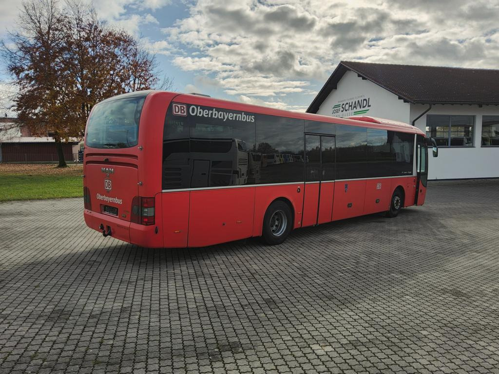 MAN Lion´s Regio R12 53+1+1 Sitze / Klima / 6 Gang - Helyközi busz: 4 kép. MAN Lion´s Regio R12 53+1+1 Sitze / Klima / 6 Gang - Helyközi busz: 4 kép.