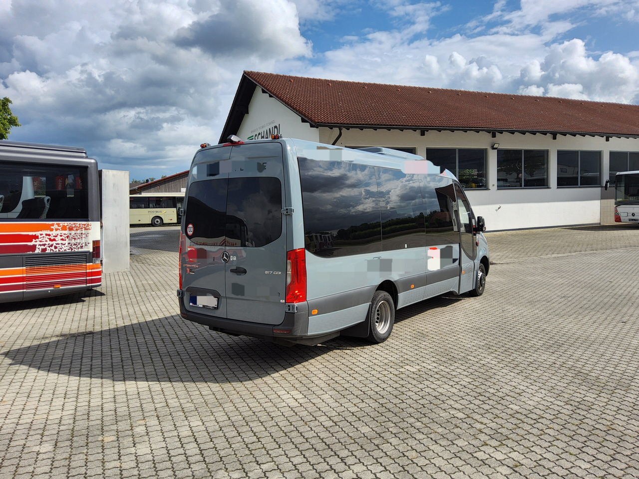 Mercedes Benz 517 cdi BusDesign Comfort 19+1+1 Schlafsitze / USB / Klima / Automatik - Minibusz, Kisbusz: 4 kép. Mercedes Benz 517 cdi BusDesign Comfort 19+1+1 Schlafsitze / USB / Klima / Automatik - Minibusz, Kisbusz: 4 kép.