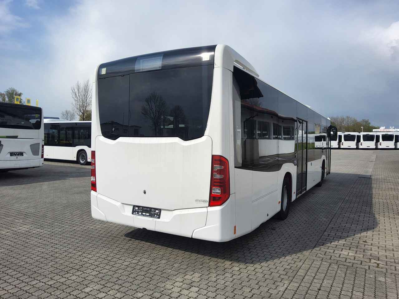 Mercedes Benz Citaro KLIMA / 354 PS / Doppelglas - Városi busz: 4 kép. Mercedes Benz Citaro KLIMA / 354 PS / Doppelglas - Városi busz: 4 kép.