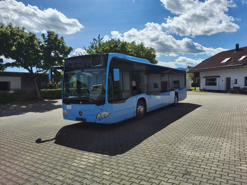 Mercedes Benz O 530 Citaro 3 Türer / Klima / 354 PS / Doppelglas - Városi busz: 2 kép. Mercedes Benz O 530 Citaro 3 Türer / Klima / 354 PS / Doppelglas - Városi busz: 2 kép.