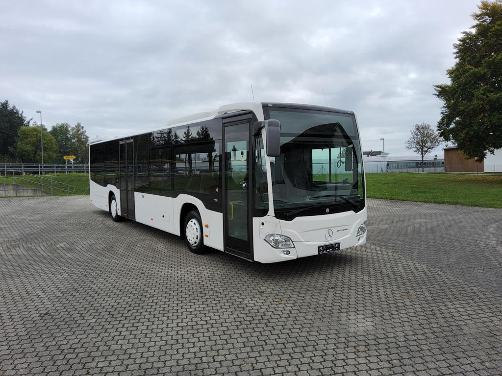 Mercedes Benz O 530 Citaro Ü 39 Sitze / Klima / 354 PS - Városi busz: 1 kép. Mercedes Benz O 530 Citaro Ü 39 Sitze / Klima / 354 PS - Városi busz: 1 kép.